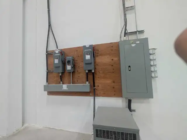 Hiring Electrician at well established company