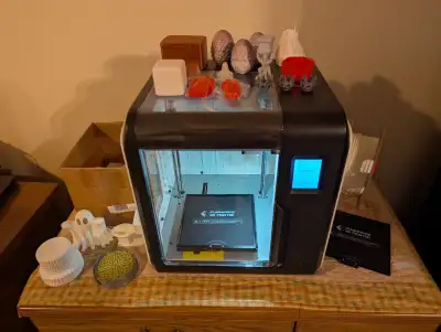 Flashforge Adventurer 3 3D Printer well used, works great! Had no issues with it in about 4 years. I...