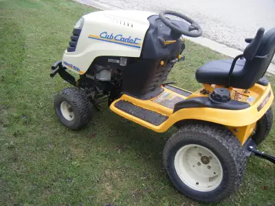 This is a heavy duty 1500 series Cub Cadet in decent shape however the pto clutch is pooched and the...