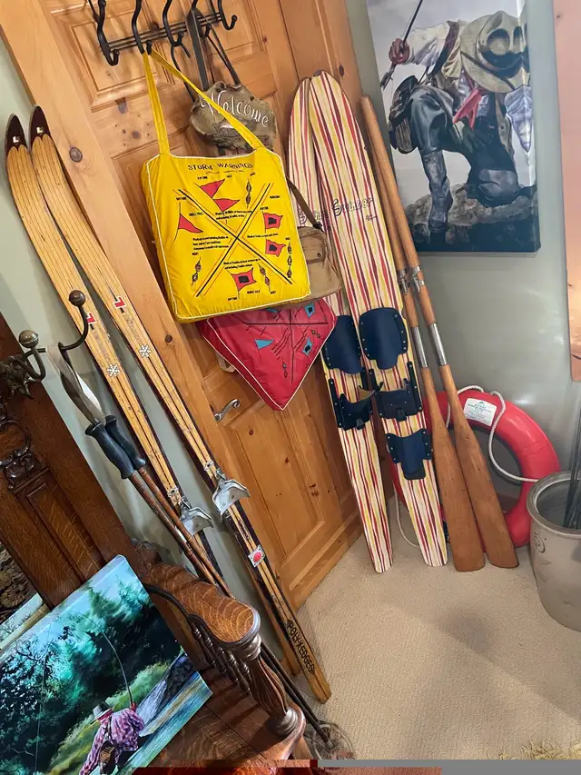 Vintage Cabin Decor, Prices Below in Arts & Collectibles in Kamloops - Image 11