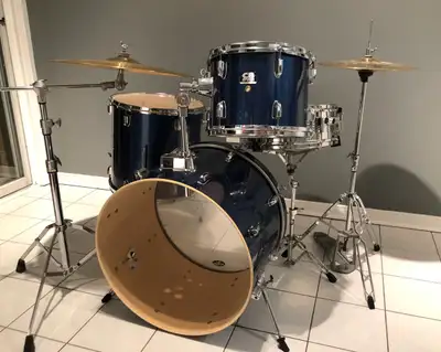 4-piece drum set + ride cymbal + hi-hats, View more