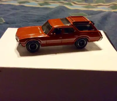 Matchbox 1971 Oldsmobile vista cruiser station wagon. This car is in excellent condition but is a lo...