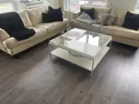 Set salon ( 2 sofa , 1 pouf et une table)