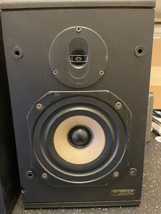 Heybrook bookshelf Point Five speakers in Speakers in Markham / York Region - Image 5