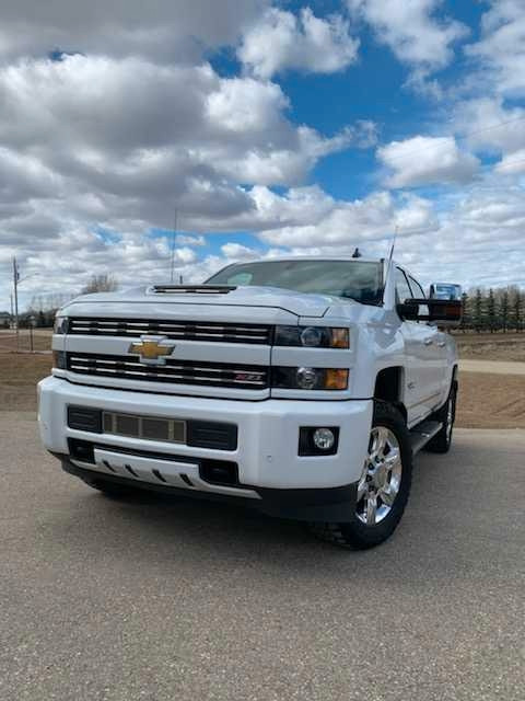 2019 Chevrolet Silverado 2500 HD LTZ Custom Sport in Cars & Trucks in Edmonton - Image 2