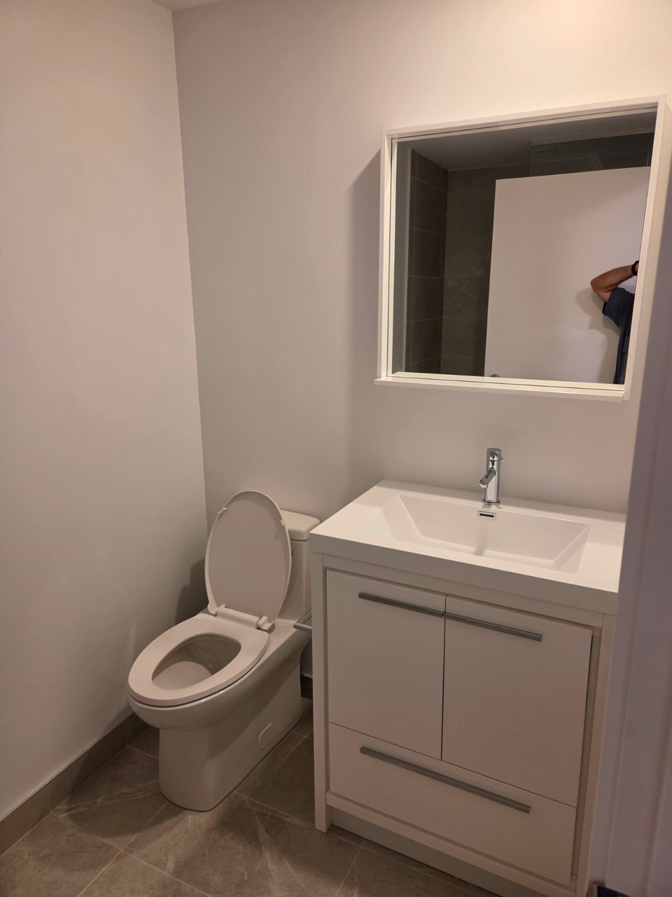NEW 2 Beds 2 Bath apartment 3