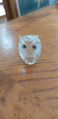 Gorgeous vintage 2" Swarovski  crystal Owl figurine