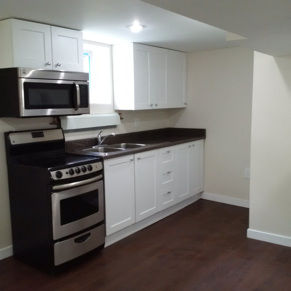 Oakwood Ave and Rosemont Ave 1 BED Junior unit 4