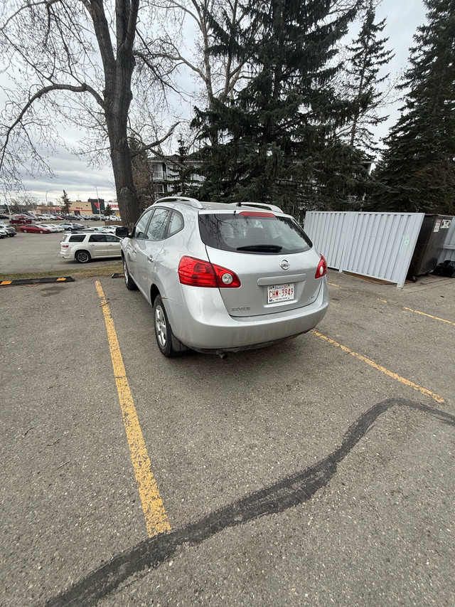 2010 Nissan Rogue S AWD in Cars & Trucks in Calgary - Image 4