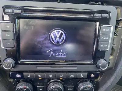 Vw Fender Radio, View more