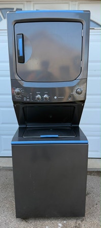 27” GE LAUNDRY CENTER ELECTRIC WASHER & DRYERSTAINLESS STEEL City of Toronto Toronto (GTA) Preview