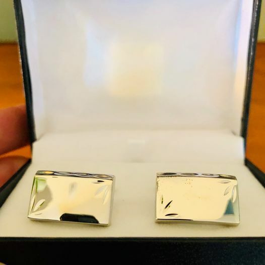 2 Sets of Rhodium Cufflinks -Gunmetal & Polished Silver w case in Jewellery & Watches in Calgary - Image 3