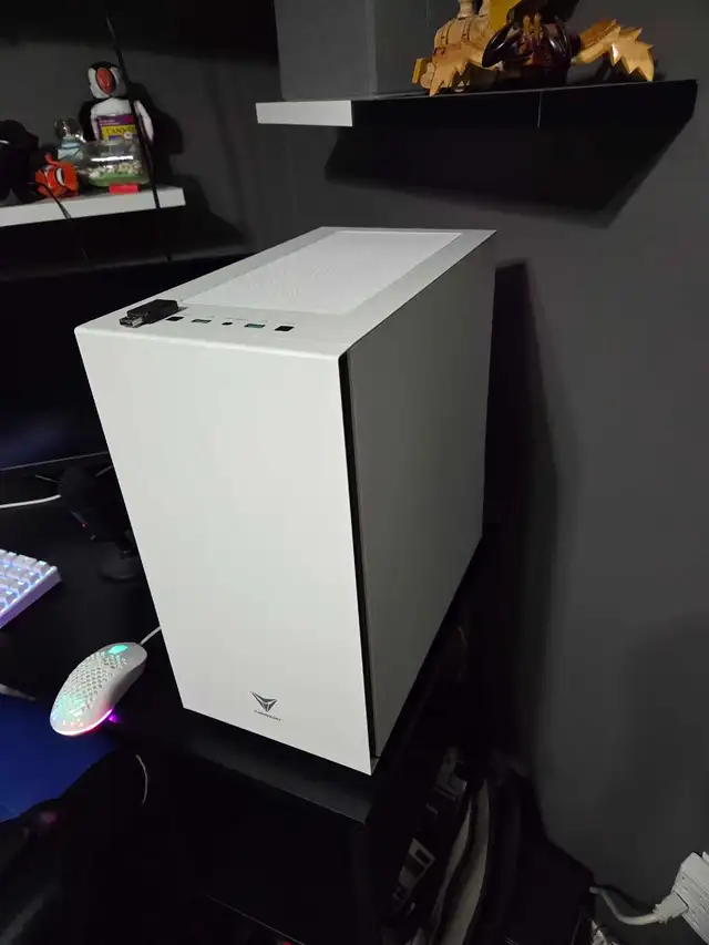 gaming pc and accessories (check description for pricing) in General Electronics in Barrie - Image 3