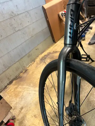Giant Escape disc hybrid bike, View more