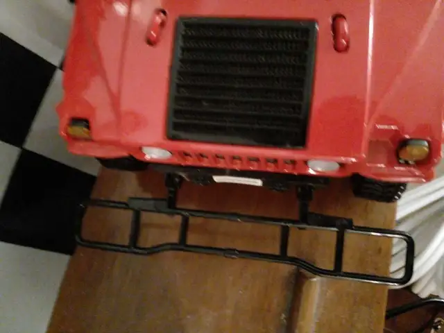 Diecast 1:18 Hummer H1 wagon hard top in Arts & Collectibles in City of Montréal - Image 5