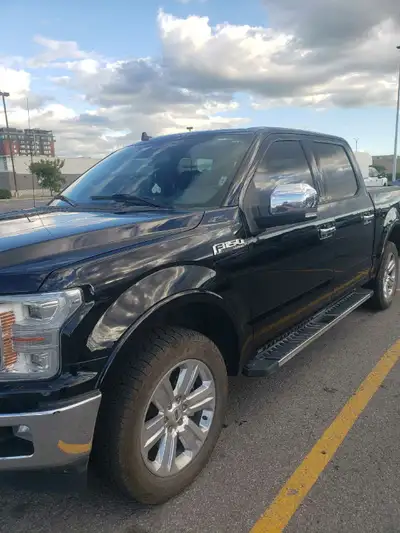 2018 Ford f150 lariat 5.0 L coyote engine 502 pack supercrew . The truck is fully loaded 4x4 with he...