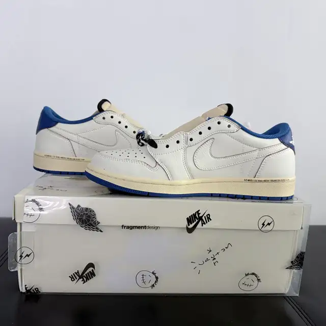 Jordan 1 Retro low SP fragment x Travis Scott sail military blue in Men's Shoes in City of Toronto - Image 4