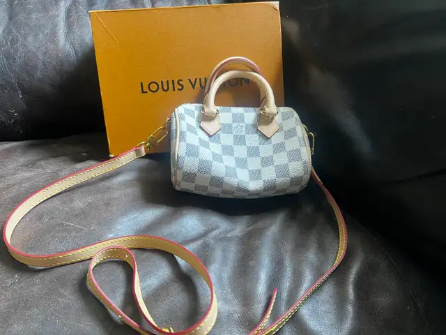 Louis Vuitton Mini Speedy  in Women's - Bags & Wallets in Barrie - Image 4