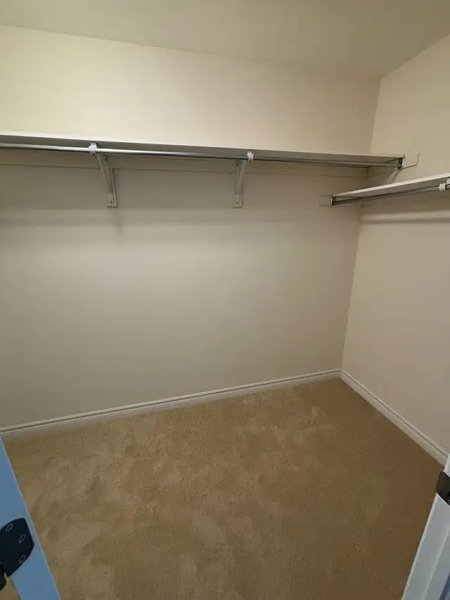 4 Bedrooms 2.5 washrooms - Semidetached in Long Term Rentals in Oakville / Halton Region - Image 9