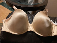 Police Auctions Canada - Women's WonderBra 2404 Classic Support