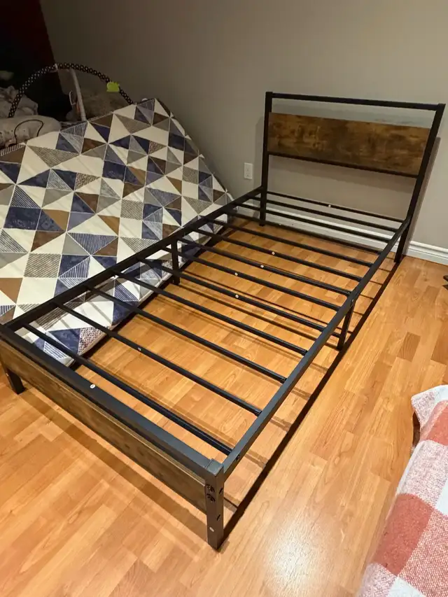 Twin Size Metal Bed frame and Mattress in Beds & Mattresses in Kitchener / Waterloo - Image 2
