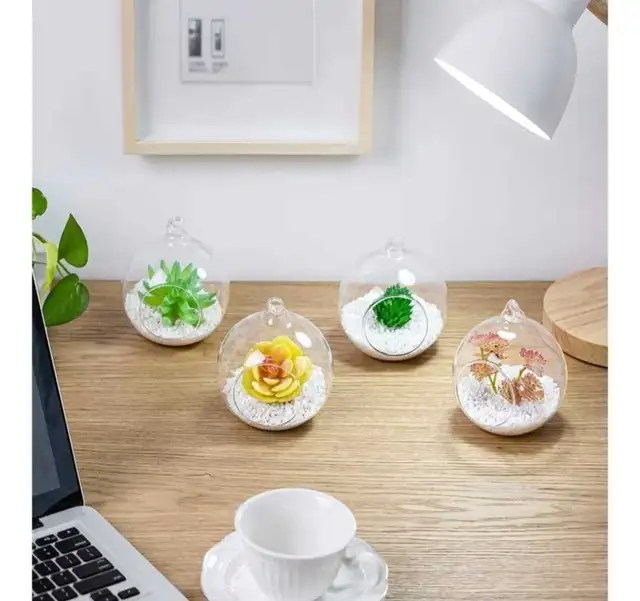 Decorative glass globe in Home Décor & Accents in Oakville / Halton Region - Image 5