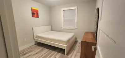 Private room available for rent A cozy private room is available for rent in a spacious 3 bed 3 bath...