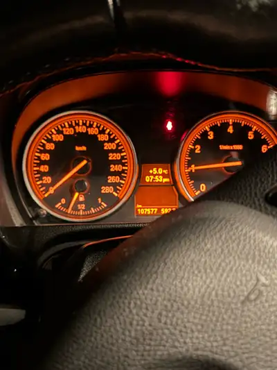 NO TEXTING, CALLS ONLY Second owner, both lady drivers. Leather seats, heated seats and heated steer...