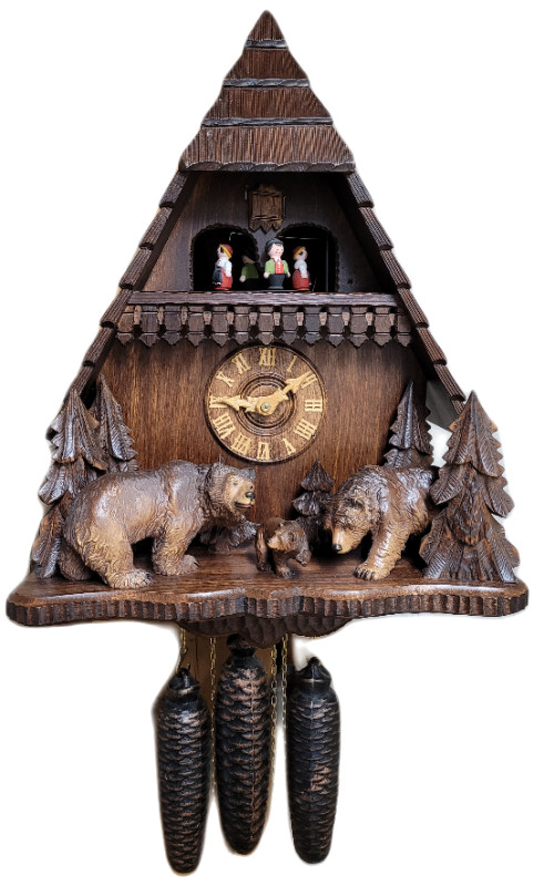 Large Vintage German Carved Wood Cuckoo Clock | Home Décor & Accents |  Ottawa | Kijiji