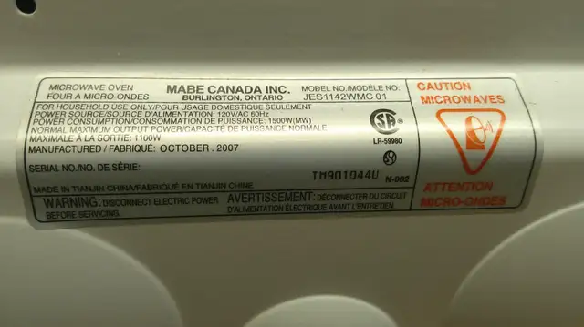 Microwave GE White 1100W in Microwaves & Cookers in Mississauga / Peel Region - Image 5