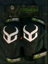 NEW - Demon Hyper X D30 V3 Mountain Bike Knee pad | BMX | MX