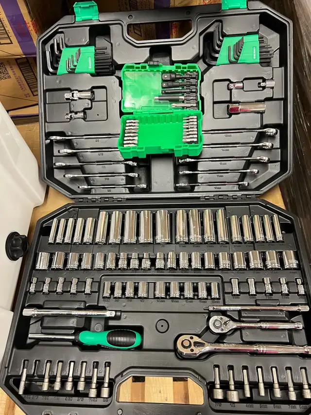 *Brand New*Denali 142-Piece Mechanics Tool Kit and Socket Set in Other Parts & Accessories in Burnaby/New Westminster - Image 9