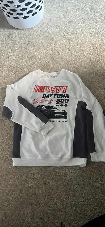 nasscar crewneck, View more