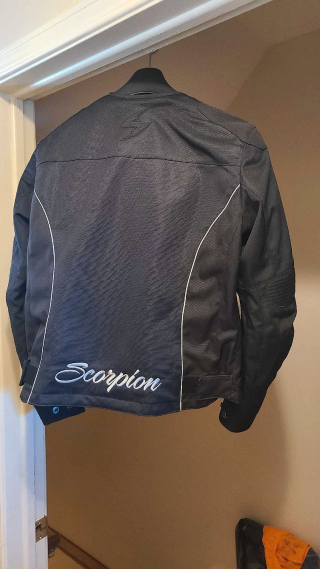 Ladies Scorpion EXP Ventilated jacket O.B.O. in Other in Kingston - Image 2