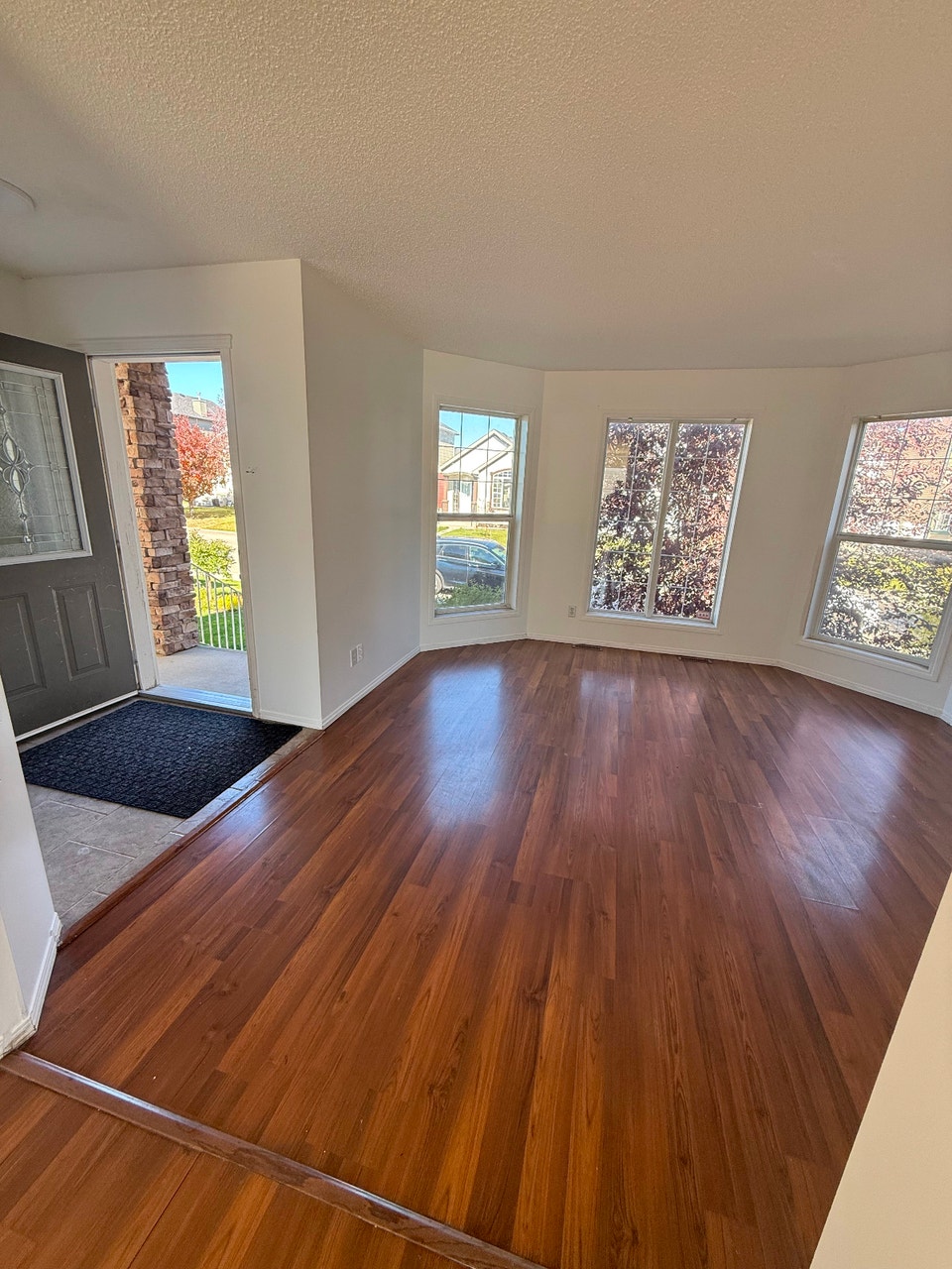 3 bedrooms and 2.5 washrooms house for RENT 3