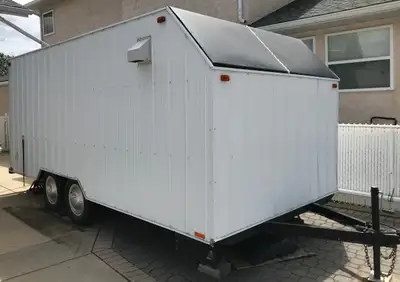 Great condition, metal exterior / roof no leaks. 6' Floor to Ceiling interior. 15' 8" interior lengt...