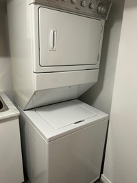Whirlpool washer and gas dryer - Laundry Centre