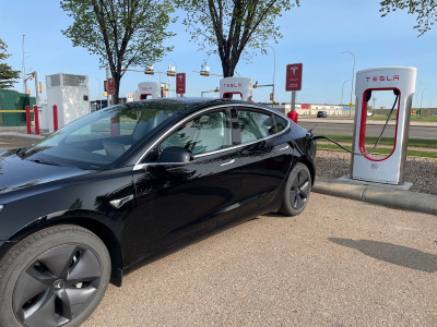 Tesla Model 3 - 2019