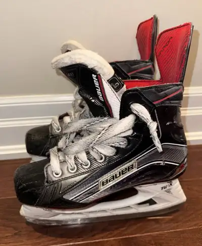 Bauer Vapor X800 Intermediate Skate size 5D ($40), View more