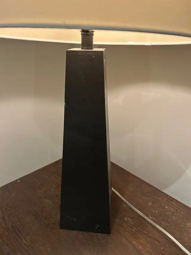 Lamp in Indoor Lighting & Fans in Hamilton - Image 5