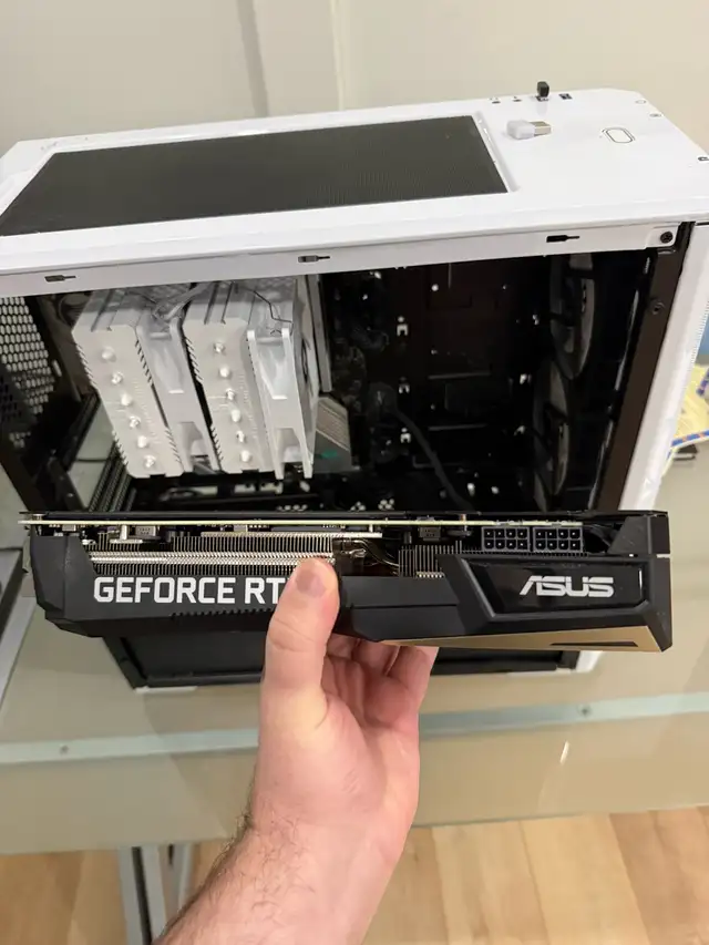 ASUS RTX 3070 KO 8gb graphics card in System Components in Oakville / Halton Region - Image 3
