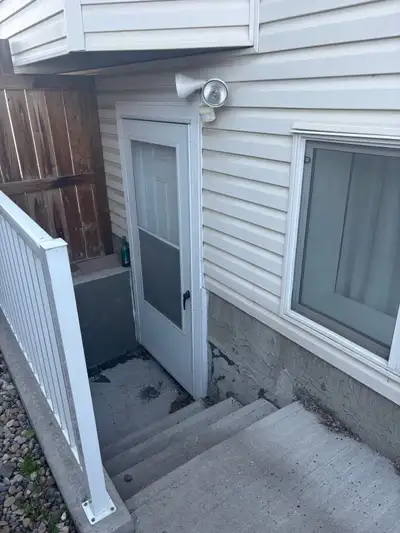 2 bedroom basement for rent in chestermere