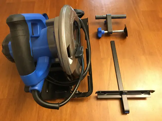 Mastercraft 14A Circular Saw w/ LED Work Light in Power Tools in St. John's - Image 3