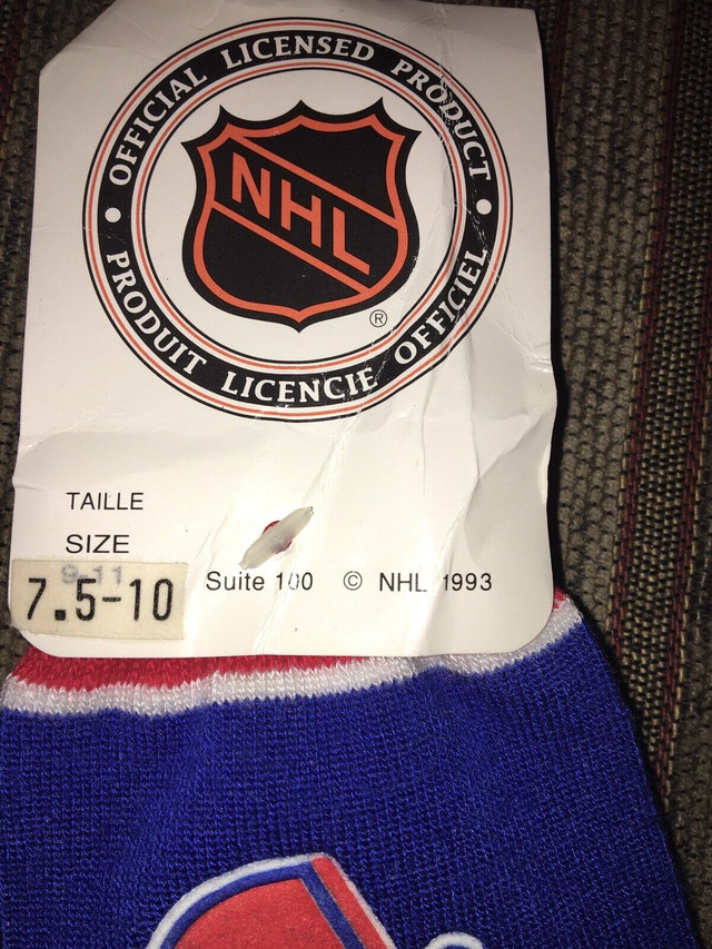 NHL 1993 Quebec nordiques hockey socks in Arts & Collectibles in Gatineau - Image 3