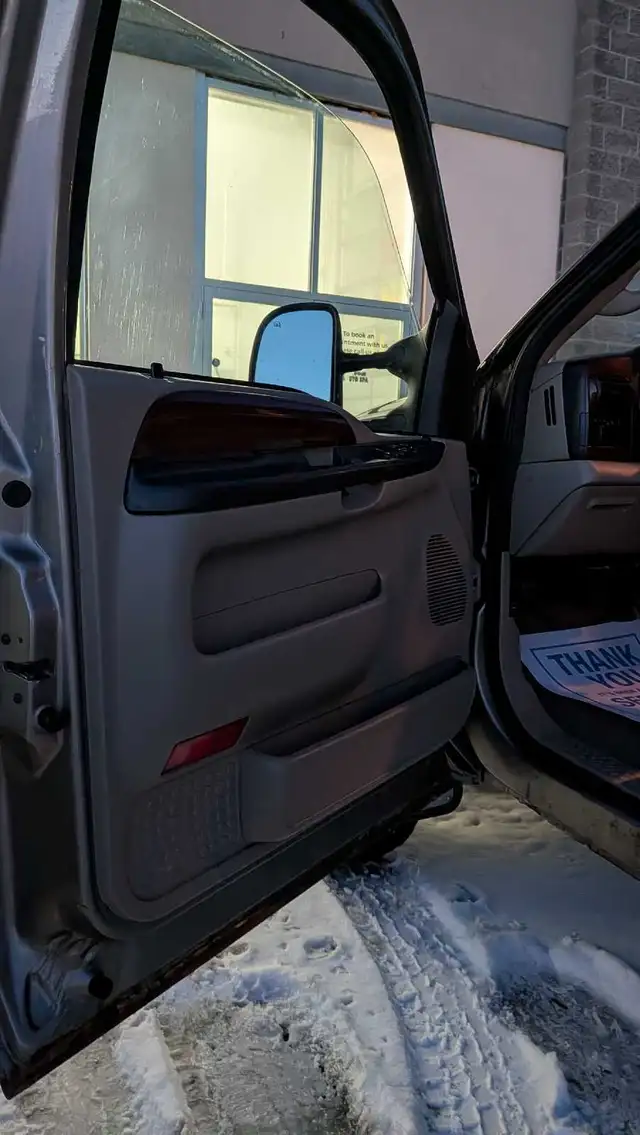 F350 powerstroke 2006 in Cars & Trucks in Calgary - Image 4