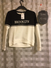 Brand new - H & M girls black and white Brooklyn NYC sweatshirt