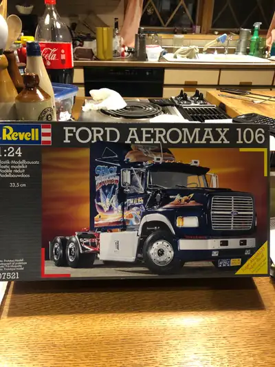 Rare Revell Ford in Mint cond- seals have been broken so my prying eyes can feast upon the goodness...