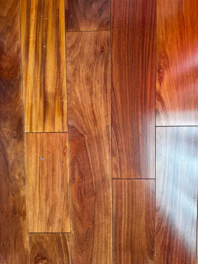 mahagony wood flooring - PER BOX 23.3 SQFT CA$10psqft - make me an offer that I can't refuse MAHAGON...