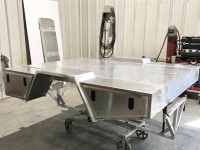 Aluminum Flatbed with Fuel Tank