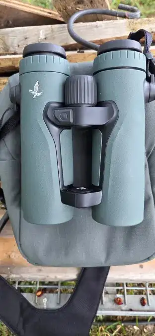 Like New Swarovski EL Range 8x42 with Track Assist, View more